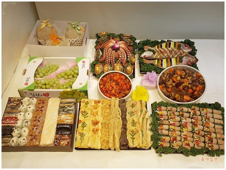 8월 8일 / 강남구 수서동 김소*신부님 시댁으로 전한 눈과 입이 즐거운 구성