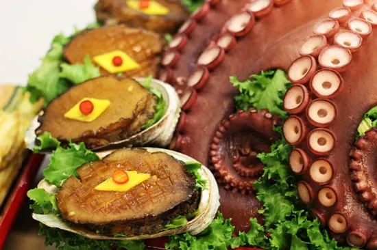 신부이바지음식 전복찜 준비중인 은마이바지